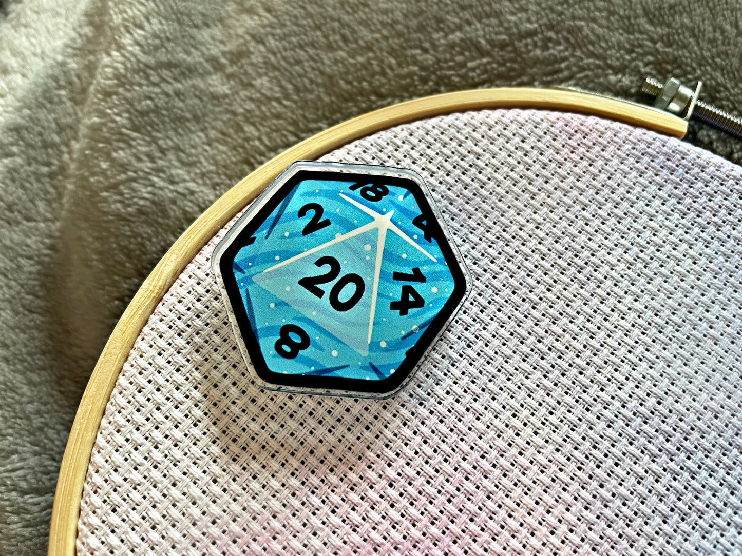 D20 Needleminder